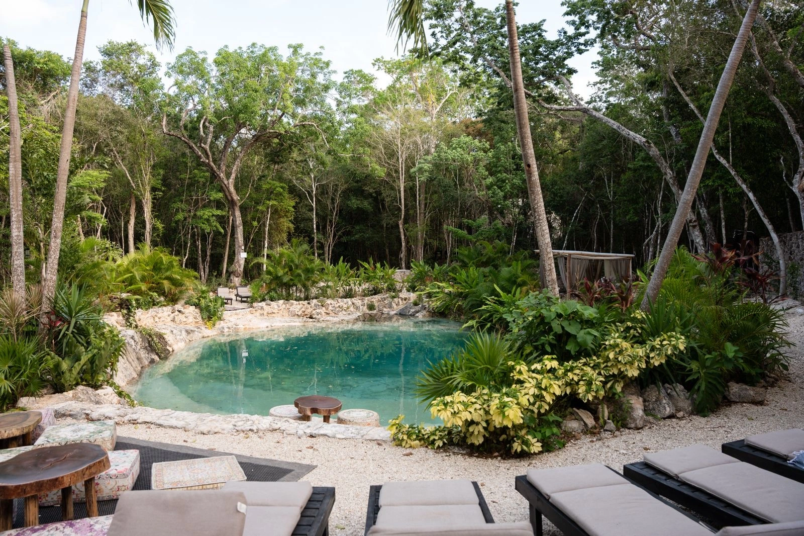 Cenote privado turquesa en Amaite Retreat